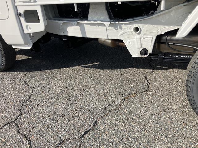 ハイゼットトラック スタンダード　農用スペシャル　４ＷＤ　ＣＶＴ　届出済未使用車　三方開　レーンアシスト　クリアランスソナー　ＬＥＤ／オートライト　オートマチックハイビーム　ＣＤ　プッシュスタート　横滑り防止　アイドリングストップ　エアコン　作業灯（33枚目）