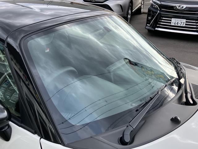 コペン GR スポーツ 届出済未使用車 5MT 16インチBBSアルミホイール レカロシート MOMOハンドル シートヒーター 電動オープン クリアランスソナー LEDヘッドライト オートライト(48枚目)