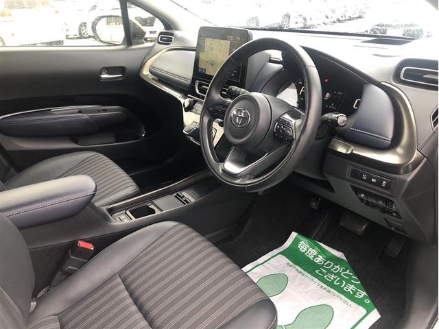 アクア Ｚ　アルミホイール　エアコン　ナビ　カーテンエアバッグ　ＥＴＣ　パワーウインドウ　ＡＢＳ　エアバッグ　パワーステアリング　メモリーナビ　助手席エアバック　衝突軽減Ｂ　Ｂカメ（13枚目）