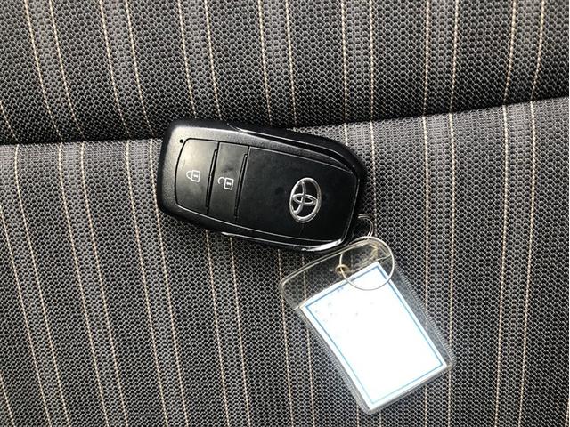 アクア Ｚ　アルミホイール　エアコン　ナビ　カーテンエアバッグ　ＥＴＣ　パワーウインドウ　ＡＢＳ　エアバッグ　パワーステアリング　メモリーナビ　助手席エアバック　衝突軽減Ｂ　Ｂカメ（30枚目）