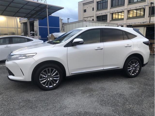 ハリアー プログレス　メタル　アンド　レザーパッケージ　衝突軽減システム　ＬＥＤヘッド　黒革シート　フルセグＴＶ　ドラレコ　盗難防止装置　電動シート　ミュージックプレイヤー接続可　スマートキー　ＥＴＣ　横滑り防止機能　ＡＢＳ　ＤＶＤ再生　ワンオーナー　ＡＷ（8枚目）