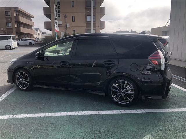 プリウスα Ｓツーリングセレクション・ＧＲスポーツ　キーレス　ローダウン　後カメラ　オートエアコン　インテリキー　エアバッグ　盗難防止装置　アルミホイール　メモリーナビ　３列シート　ＤＶＤ再生　記録簿　ＡＢＳ　ドライブレコーダー　ＥＴＣ　ナビ＆ＴＶ（8枚目）