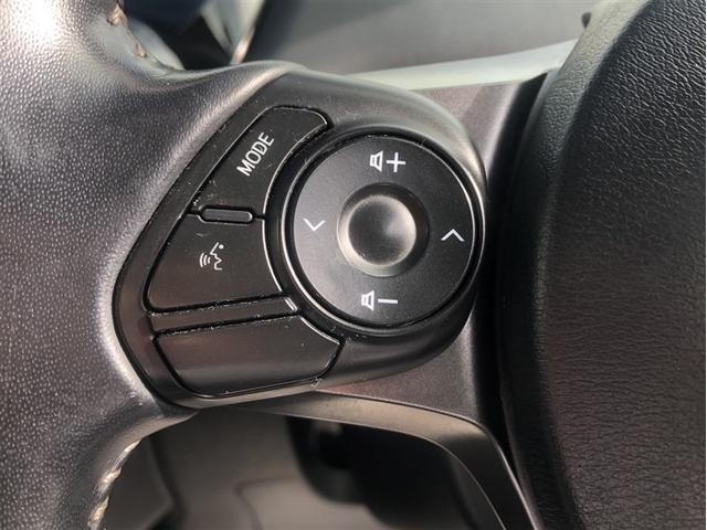 プリウスα Ｓツーリングセレクション・ＧＲスポーツ　キーレス　ローダウン　後カメラ　オートエアコン　インテリキー　エアバッグ　盗難防止装置　アルミホイール　メモリーナビ　３列シート　ＤＶＤ再生　記録簿　ＡＢＳ　ドライブレコーダー　ＥＴＣ　ナビ＆ＴＶ（17枚目）