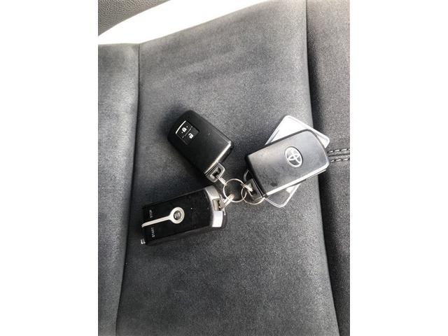 プリウスα Ｓツーリングセレクション・ＧＲスポーツ　キーレス　ローダウン　後カメラ　オートエアコン　インテリキー　エアバッグ　盗難防止装置　アルミホイール　メモリーナビ　３列シート　ＤＶＤ再生　記録簿　ＡＢＳ　ドライブレコーダー　ＥＴＣ　ナビ＆ＴＶ（27枚目）