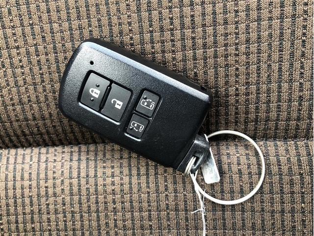 シエンタ ハイブリッドＧ　Ｂカメラ　キーフリー　スマキー　メモリナビ　ナビＴＶ　運転席エアバック　フルオートエアコン　デュアルエアバッグ　ＰＷ　ワンセグテレビ　ＡＢＳ　ＰＳ　左右電動スライドドア（28枚目）