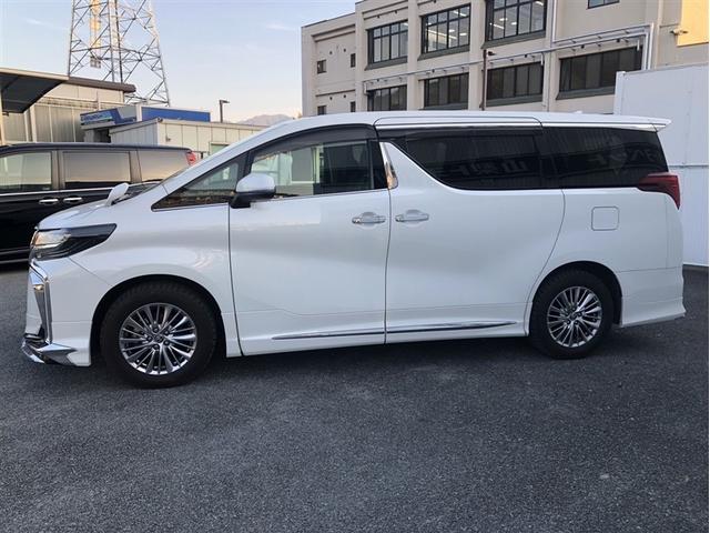 アルファードハイブリッド ＳＲ　Ｃパッケージ　点検記録簿　サンル－フ　ワンオナ　エアロ　バックモニター　オートエアコン　ＬＥＤ　横滑り防止機能　ＡＢＳ　イモビ　ＡＣ１００Ｖ電源　アルミ　ドライブレコーダー　ナビ＆ＴＶ　４ＷＤ　３列シート　Ｐシート（7枚目）