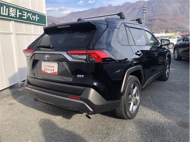 ＲＡＶ４ ハイブリッドＧ　衝突被害軽減装置　ワンオーナ－　バックモニター　整備記録簿　ＬＥＤヘッドライト　スマキー　電動シ－ト　ＡＷＤ　ＴＶナビ　パワステ　横滑り防止装置　ＡＡＣ　カーテンエアバック　エアバッグ　ＡＷ　ＥＴＣ（5枚目）