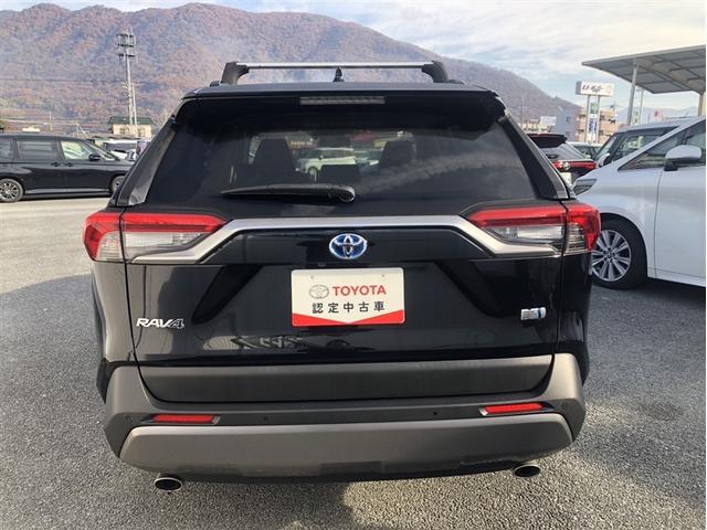 ＲＡＶ４ ハイブリッドＧ　衝突被害軽減装置　ワンオーナ－　バックモニター　整備記録簿　ＬＥＤヘッドライト　スマキー　電動シ－ト　ＡＷＤ　ＴＶナビ　パワステ　横滑り防止装置　ＡＡＣ　カーテンエアバック　エアバッグ　ＡＷ　ＥＴＣ（6枚目）