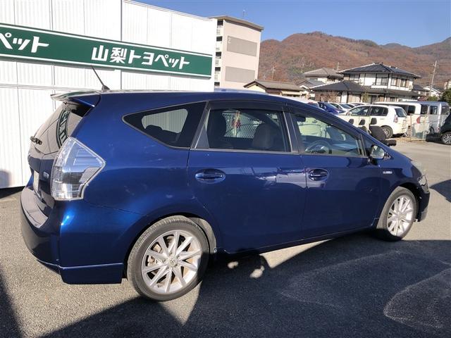 プリウスα Ｇツーリングセレクション　１オーナー　イモビ　ナビＴＶ　カーテンエアバッグ　パワーウインドウ　パワーステアリング　ＬＥＤ　定期点検記録簿　フルセグテレビ　オートクルーズ　ＥＴＣ車載器　アルミ　エアコン　ＤＶＤ可　横滑り防止（4枚目）