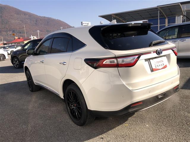 ハリアーハイブリッド プレミアム　メタル　アンド　レザーパッケージ　ワンオーナー　スマキー　ＬＥＤヘッドライト　地デジ　バックモニター　電動シート　本革　ＤＶＤ再生　クルコン　横滑り防止機能　イモビライザー　アルミホイール　ドライブレコーダー　メモリーナビ　４ＷＤ（7枚目）