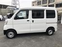ハイゼットカーゴ ＤＸ　ＳＡＩＩＩ　バックモニター　ＬＥＤ　パワーウインドウ　ナビ　パートタイム４ＷＤ　エアコン　パワステ　ＳＲＳ　ＥＴＣ車載器　ＡＢＳ　メモリーナビ　両席エアバック　踏み間違え防止（8枚目）