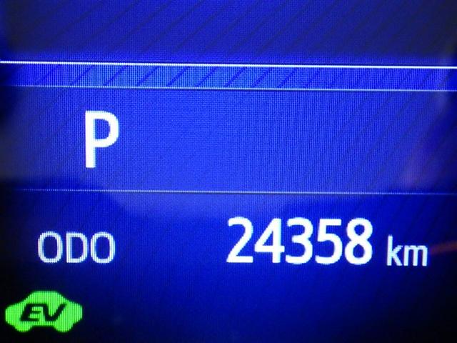 Ｃ－ＨＲ Ｇ　フルセグ　メモリーナビ　ＤＶＤ再生　バックカメラ　衝突被害軽減システム　ＥＴＣ　ドラレコ　ＬＥＤヘッドランプ　フルエアロ（19枚目）