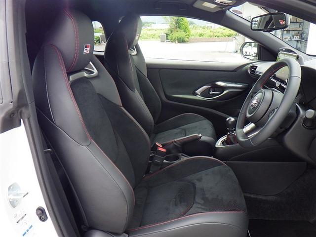 ＧＲヤリス ＲＺ　ハイパフォーマンス　４ＷＤ　フルセグ　メモリーナビ　衝突被害軽減システム　ＥＴＣ　ドラレコ　ＬＥＤヘッドランプ（8枚目）