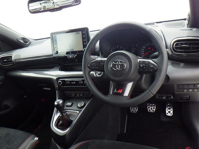 ＧＲヤリス ＲＺ　ハイパフォーマンス　４ＷＤ　フルセグ　メモリーナビ　衝突被害軽減システム　ＥＴＣ　ドラレコ　ＬＥＤヘッドランプ（9枚目）