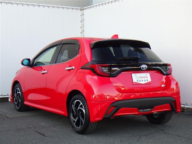 ヤリス ハイブリッドＺ　メモリーナビ　バックカメラ　衝突被害軽減システム　ＥＴＣ　ドラレコ　ＬＥＤヘッドランプ　フルエアロ（9枚目）