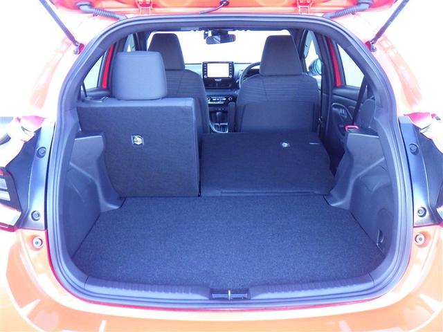 ヤリス ハイブリッドＺ　メモリーナビ　バックカメラ　衝突被害軽減システム　ＥＴＣ　ドラレコ　ＬＥＤヘッドランプ　フルエアロ（32枚目）