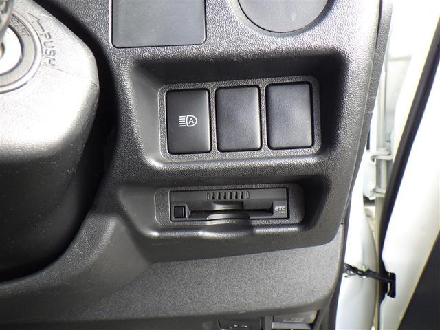 �y�I���W�i���A�N�Z�T���[�z��芷���O�̃N���}�ɂ����������A�F�l�̃N���}�֗̕��ȋ@�\�A�X�Ō��������C�ɂȂ�t�H�����B�i�r��d�s�b�̎�ނƁA���ꂼ��̈Ⴂ���Љ�Ă��܂��B