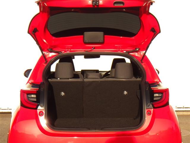 ヤリス Ｚ　フルセグ　メモリーナビ　バックカメラ　衝突被害軽減システム　ＥＴＣ　ドラレコ　ＬＥＤヘッドランプ　フルエアロ（33枚目）