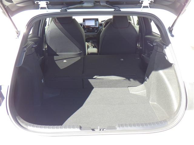 �v���E�X��A�N�A�Ȃǂ̐l�C�Ԏ�ɉ����A�y��r�t�u�ȂǑ��ʂȃ��C���i�b�v����葵���Ă���܂���