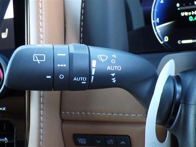 ヴェルファイア Ｚ　プレミア　革シート　サンルーフ　４ＷＤ　フルセグ　メモリーナビ　後席モニター　バックカメラ　衝突被害軽減システム　ＥＴＣ　ドラレコ　両側電動スライド　ＬＥＤヘッドランプ　乗車定員７人　３列シート（17枚目）