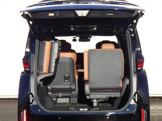 ヴェルファイア Ｚ　プレミア　革シート　サンルーフ　４ＷＤ　フルセグ　メモリーナビ　後席モニター　バックカメラ　衝突被害軽減システム　ＥＴＣ　ドラレコ　両側電動スライド　ＬＥＤヘッドランプ　乗車定員７人　３列シート（36枚目）