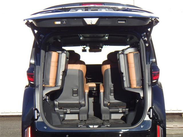 ヴェルファイア Ｚ　プレミア　革シート　サンルーフ　４ＷＤ　フルセグ　メモリーナビ　後席モニター　バックカメラ　衝突被害軽減システム　ＥＴＣ　ドラレコ　両側電動スライド　ＬＥＤヘッドランプ　乗車定員７人　３列シート（37枚目）