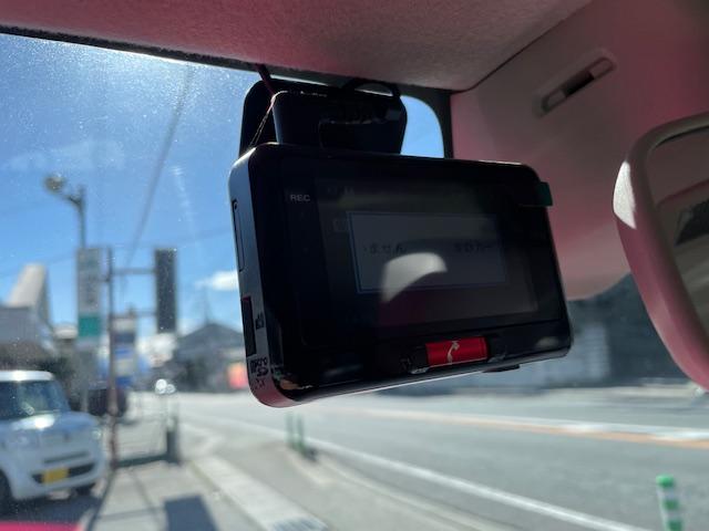 G ツートン ナビTV ドラレコ レーダーブレーキS 誤発進抑制機能 横滑り防止装置 エマージェンシーストップ プッシュS スマートキー シートヒーター エコアイドル Bluetooth フルオートAC(44枚目)