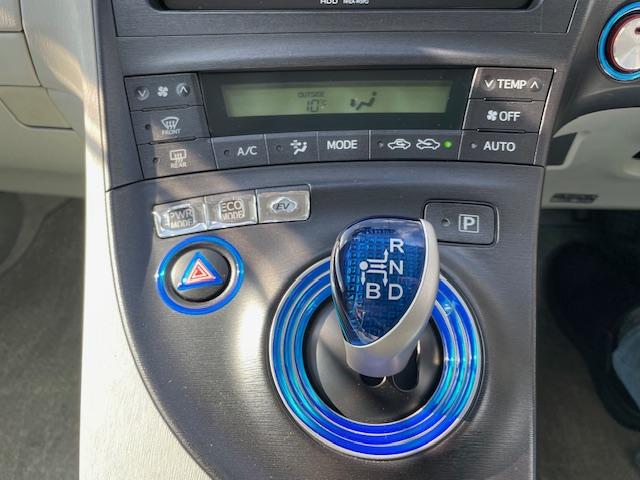 プリウス G バッテリー交換済 コーティング済 縦列ガイド付Bカメラ ドラレコ ETC メッキモール&ドアノブ 除菌イオン清浄機 ナビTV Bluetooth クルコン BALMINUMアルミ 本革巻ハンドル SD(44枚目)