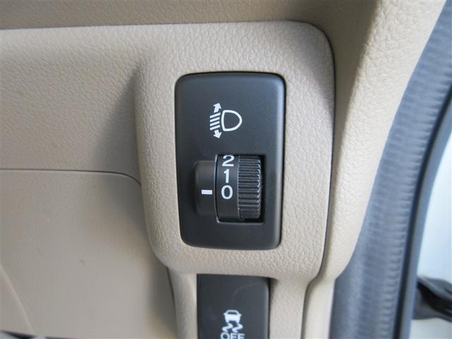 ４ＷＤシステムを搭載。オフロードや雪道などの滑りやすい路面でも安心して走行できます。