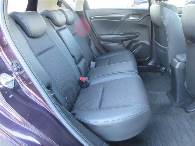 フィット １５ＸＬ　ワンセグ　メモリーナビ　ＤＶＤ再生　バックカメラ　衝突被害軽減システム　ＥＴＣ　ＬＥＤヘッドランプ　ワンオーナー　アイドリングストップ（12枚目）