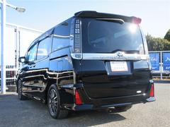 ���⳰�Ϥ�����󡢥����Ȥ򳰤��ƥ˥����θ��Ȥʤ�ե��������ڥåȤޤǾý������ݤ�»ܡ���ż֤򵤻����褯����ꤤ�������륯�꡼�˥󥰥����ӥ��Ǥ����ܺ٤�����Ź�����åդޤǤ������ͤ��������� 4