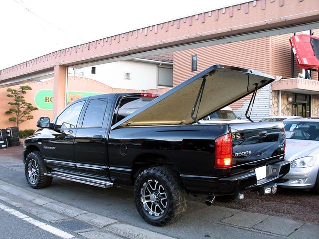 1500クワッドキャブ4WD ララミー 5.7HEMI 新並(15枚目)