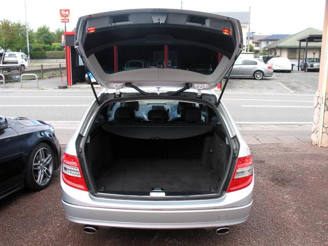 Cクラスステーションワゴン C300 ステーションワゴン アバンギャルド V6 3.0 右ハンドル 社外18インチアルミホイール 新品S-LOOKインナーブラックLEDユーロヘッドライト シーケンシャルウインカー ブラックグリル 純正HDナビTV 車検令和9年2月(20枚目)