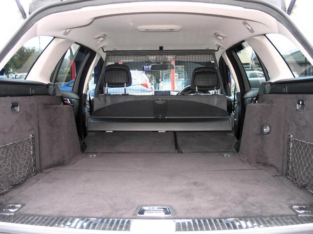 Cクラスステーションワゴン C300 ステーションワゴン アバンギャルド V6 3.0 右ハンドル 社外18インチアルミホイール 新品S-LOOKインナーブラックLEDユーロヘッドライト シーケンシャルウインカー ブラックグリル 純正HDナビTV 車検令和9年2月(31枚目)