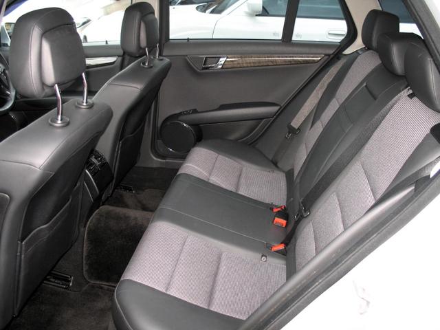 Cクラスステーションワゴン C300 ステーションワゴン アバンギャルド V6 3.0 右ハンドル 社外18インチアルミホイール 新品S-LOOKインナーブラックLEDユーロヘッドライト シーケンシャルウインカー ブラックグリル 純正HDナビTV 車検令和9年2月(44枚目)