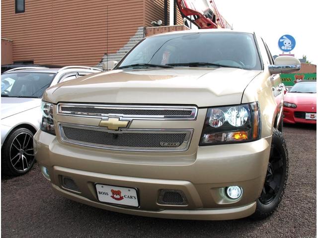 シボレーアバランチ １５００　５．３　Ｖ８　クルーキャブ　１ナンバー５人乗り　１８インチマッドブラックアルミ＆Ｍ／Ｔタイヤ　ＧＩＢＳＯＮマフラー　Ｔ－ＲＥＸメッシュグリル　カスタムインテリア（5枚目）