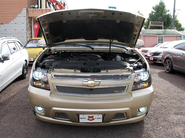 シボレーアバランチ １５００　５．３　Ｖ８　クルーキャブ　１ナンバー５人乗り　１８インチマッドブラックアルミ＆Ｍ／Ｔタイヤ　ＧＩＢＳＯＮマフラー　Ｔ－ＲＥＸメッシュグリル　カスタムインテリア（9枚目）