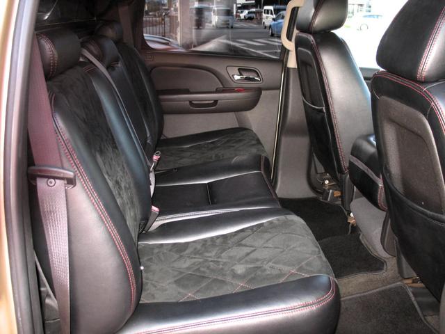 シボレーアバランチ １５００　５．３　Ｖ８　クルーキャブ　１ナンバー５人乗り　１８インチマッドブラックアルミ＆Ｍ／Ｔタイヤ　ＧＩＢＳＯＮマフラー　Ｔ－ＲＥＸメッシュグリル　カスタムインテリア（45枚目）