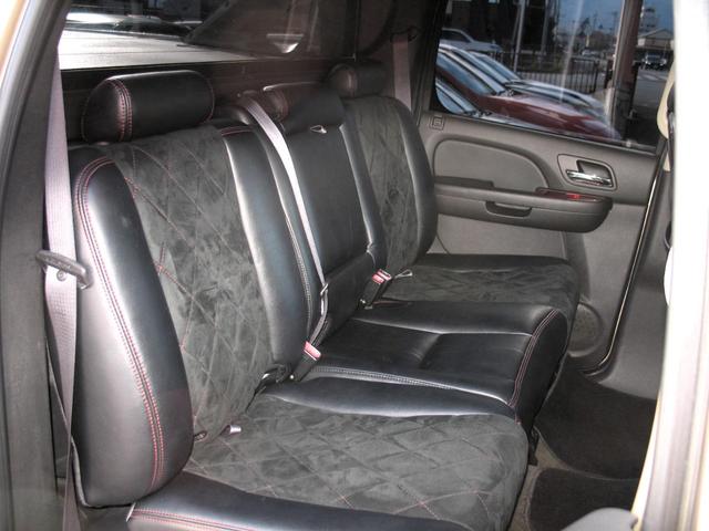 シボレーアバランチ １５００　５．３　Ｖ８　クルーキャブ　１ナンバー５人乗り　１８インチマッドブラックアルミ＆Ｍ／Ｔタイヤ　ＧＩＢＳＯＮマフラー　Ｔ－ＲＥＸメッシュグリル　カスタムインテリア（46枚目）