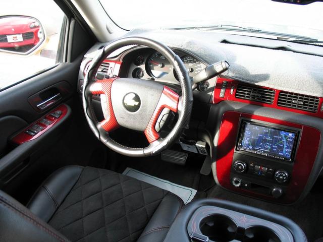 シボレーアバランチ １５００　５．３　Ｖ８　クルーキャブ　１ナンバー５人乗り　１８インチマッドブラックアルミ＆Ｍ／Ｔタイヤ　ＧＩＢＳＯＮマフラー　Ｔ－ＲＥＸメッシュグリル　カスタムインテリア（56枚目）