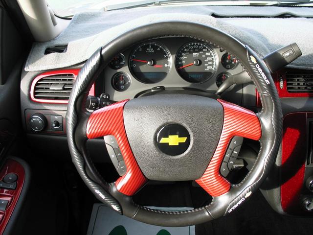 シボレーアバランチ １５００　５．３　Ｖ８　クルーキャブ　１ナンバー５人乗り　１８インチマッドブラックアルミ＆Ｍ／Ｔタイヤ　ＧＩＢＳＯＮマフラー　Ｔ－ＲＥＸメッシュグリル　カスタムインテリア（59枚目）