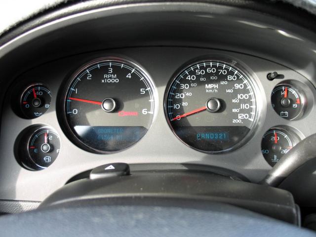 シボレーアバランチ １５００　５．３　Ｖ８　クルーキャブ　１ナンバー５人乗り　１８インチマッドブラックアルミ＆Ｍ／Ｔタイヤ　ＧＩＢＳＯＮマフラー　Ｔ－ＲＥＸメッシュグリル　カスタムインテリア（60枚目）