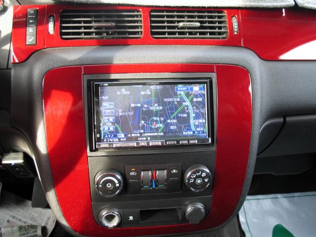 シボレーアバランチ １５００　５．３　Ｖ８　クルーキャブ　１ナンバー５人乗り　１８インチマッドブラックアルミ＆Ｍ／Ｔタイヤ　ＧＩＢＳＯＮマフラー　Ｔ－ＲＥＸメッシュグリル　カスタムインテリア（62枚目）