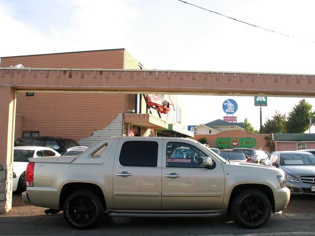 シボレーアバランチ １５００　５．３　Ｖ８　クルーキャブ　１ナンバー５人乗り　１８インチマッドブラックアルミ＆Ｍ／Ｔタイヤ　ＧＩＢＳＯＮマフラー　Ｔ－ＲＥＸメッシュグリル　カスタムインテリア（75枚目）