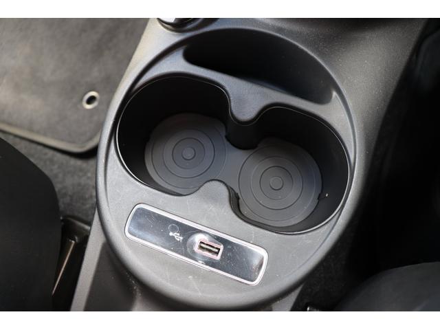 マヌアーレ 1オーナー ディーラー車 限定車 禁煙車 ETC ドライブレコーダー 5速マニュアル ステアリングスイッチ ハーフレザーシート Uconnect(61枚目)
