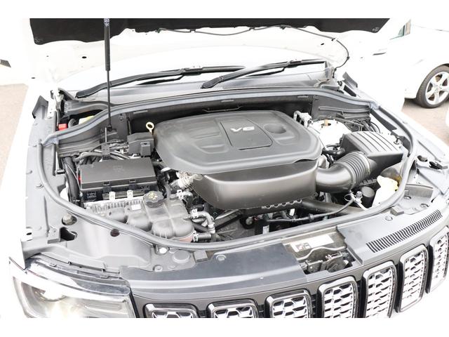 アルティテュード 特別仕様車 グロスブラック20インチアルミホイール クォドラリフトエアサスペンション 純正ナビ フルセグTV バックカメラ フロントカメラ サイドカメラ オートハイビーム クルーズコントロール ETC(19枚目)
