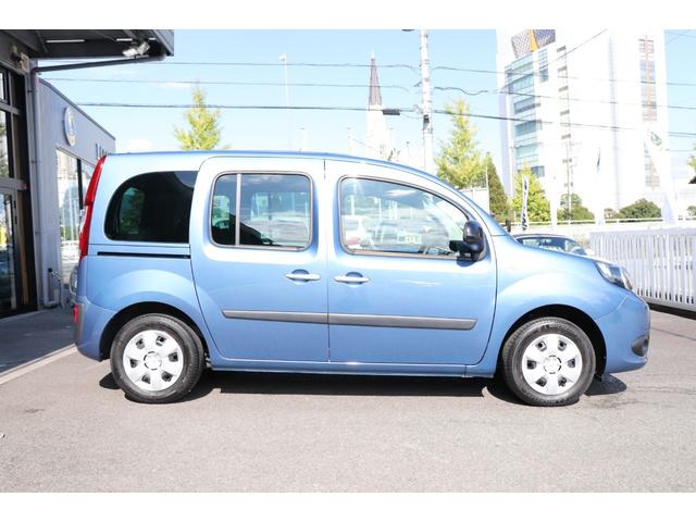 ゼン ワンオーナー車 新車時保証書 取扱説明書 純正オーディオ Bluetooth接続 クルーズコントロール フロアマット オートエアコン 純正キーレス スペアキー有 1200CCターボ(28枚目)