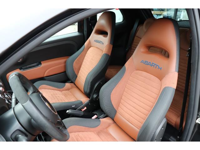 アバルト595 コンペティツィオーネ Uconnect7インチディスプレイ/バイキセノン/前後ドライブレコーダー/Bremboレッドキャリパー/サベルト製ハーフレザースポーツシート/レコードモンツァ/純正17インチアルミホイール/ETC(8枚目)