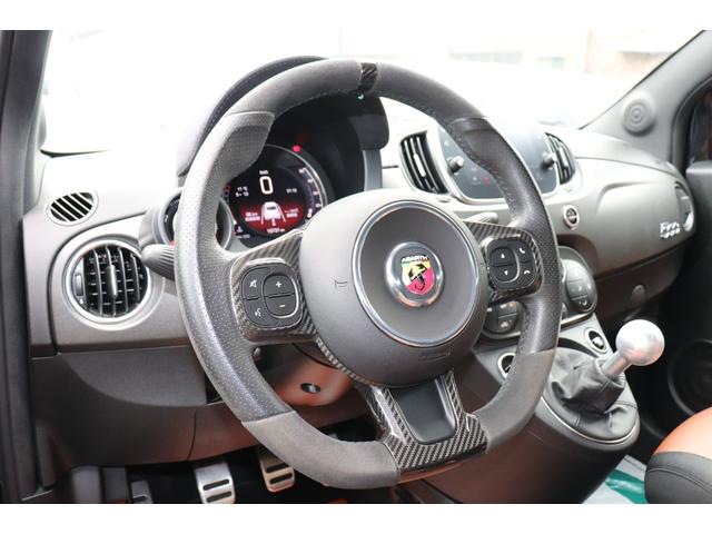 アバルト595 コンペティツィオーネ Uconnect7インチディスプレイ/バイキセノン/前後ドライブレコーダー/Bremboレッドキャリパー/サベルト製ハーフレザースポーツシート/レコードモンツァ/純正17インチアルミホイール/ETC(12枚目)