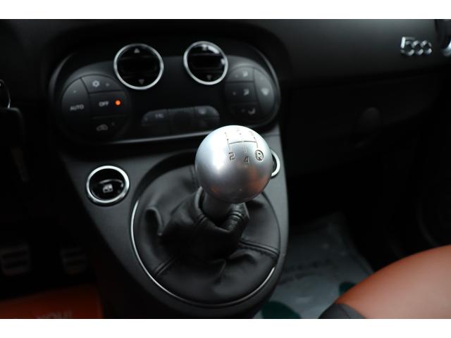 アバルト595 コンペティツィオーネ Uconnect7インチディスプレイ/バイキセノン/前後ドライブレコーダー/Bremboレッドキャリパー/サベルト製ハーフレザースポーツシート/レコードモンツァ/純正17インチアルミホイール/ETC(17枚目)